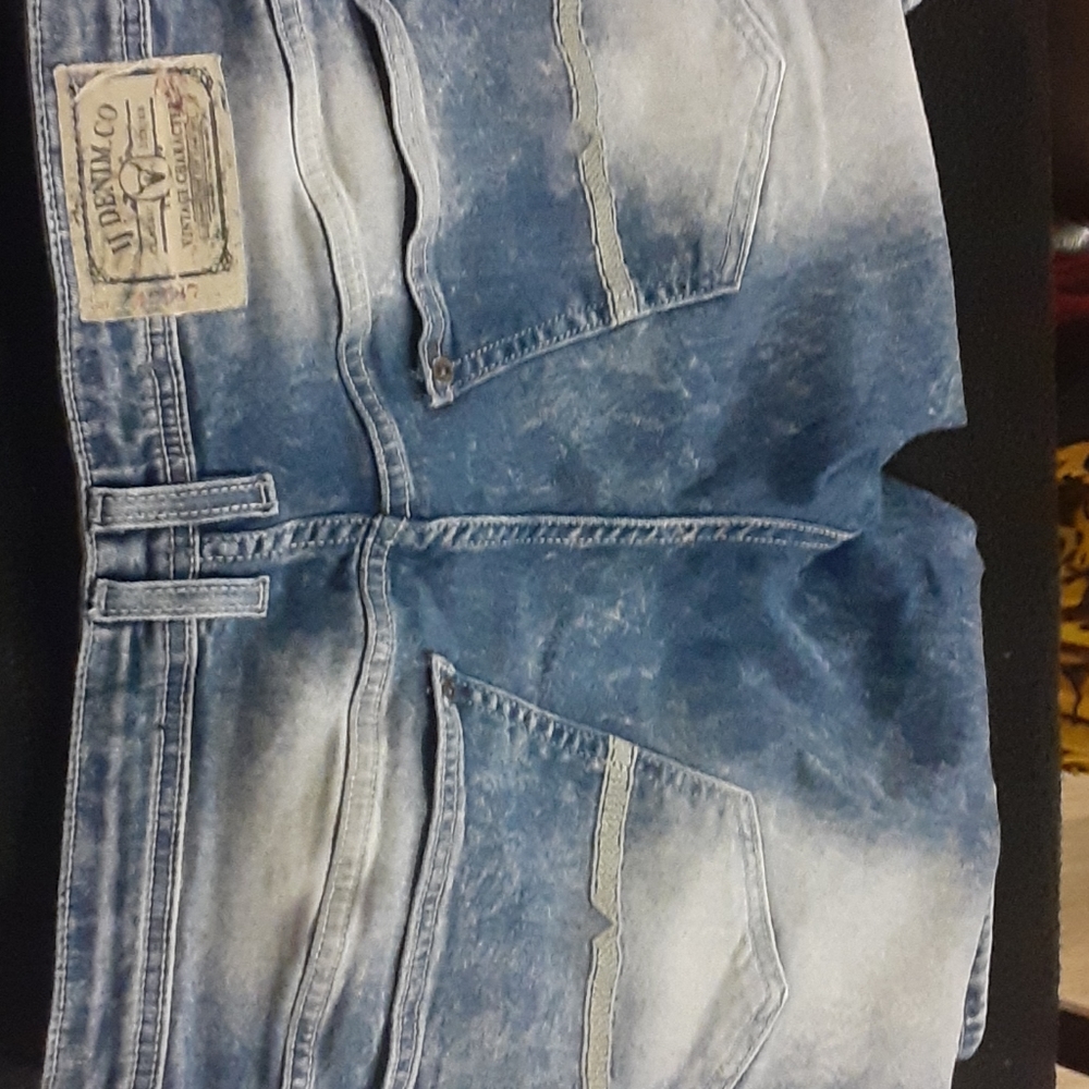 Pants - Picture 2 of 3